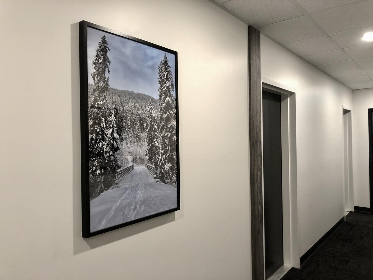 The Burfield Hotell Sun Peaks Exteriör bild
